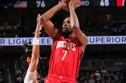 开云体育入口-广州队鏖战勇士，杜兰特关键制胜的简单介绍