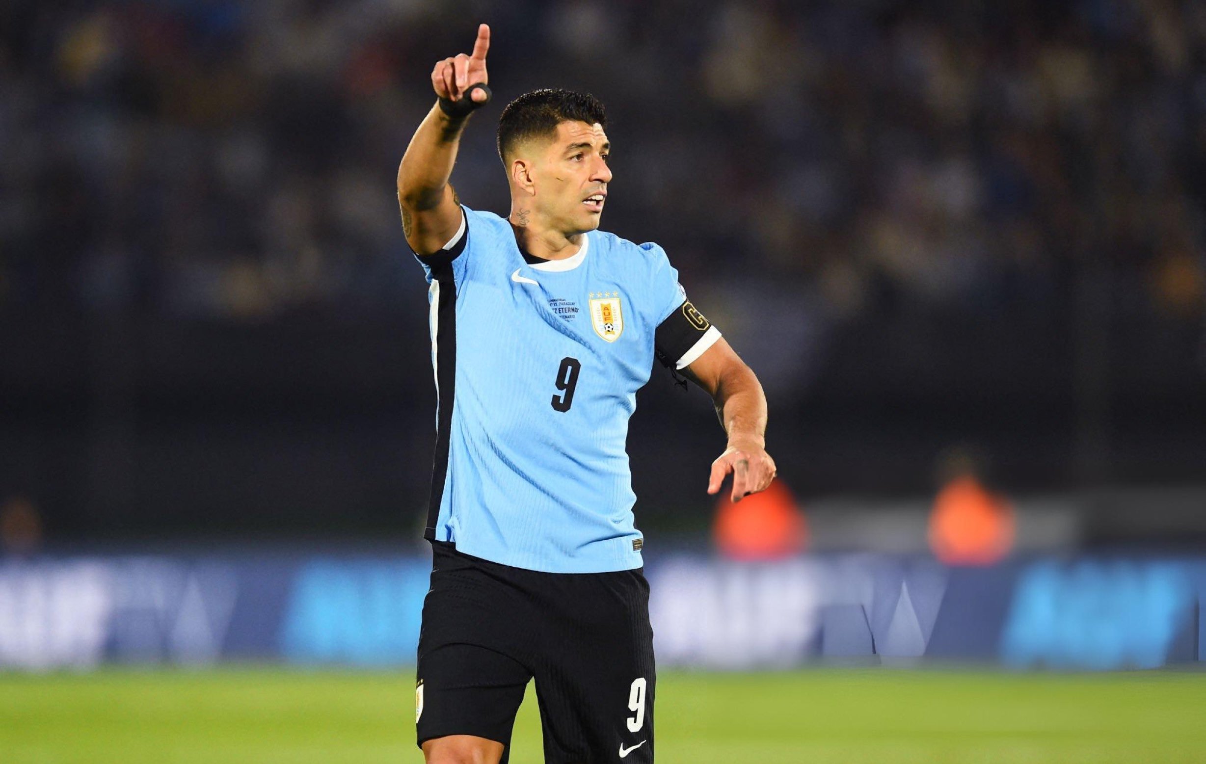 包含巴西强势拜仁，苏亚雷斯惊艳世界的词条