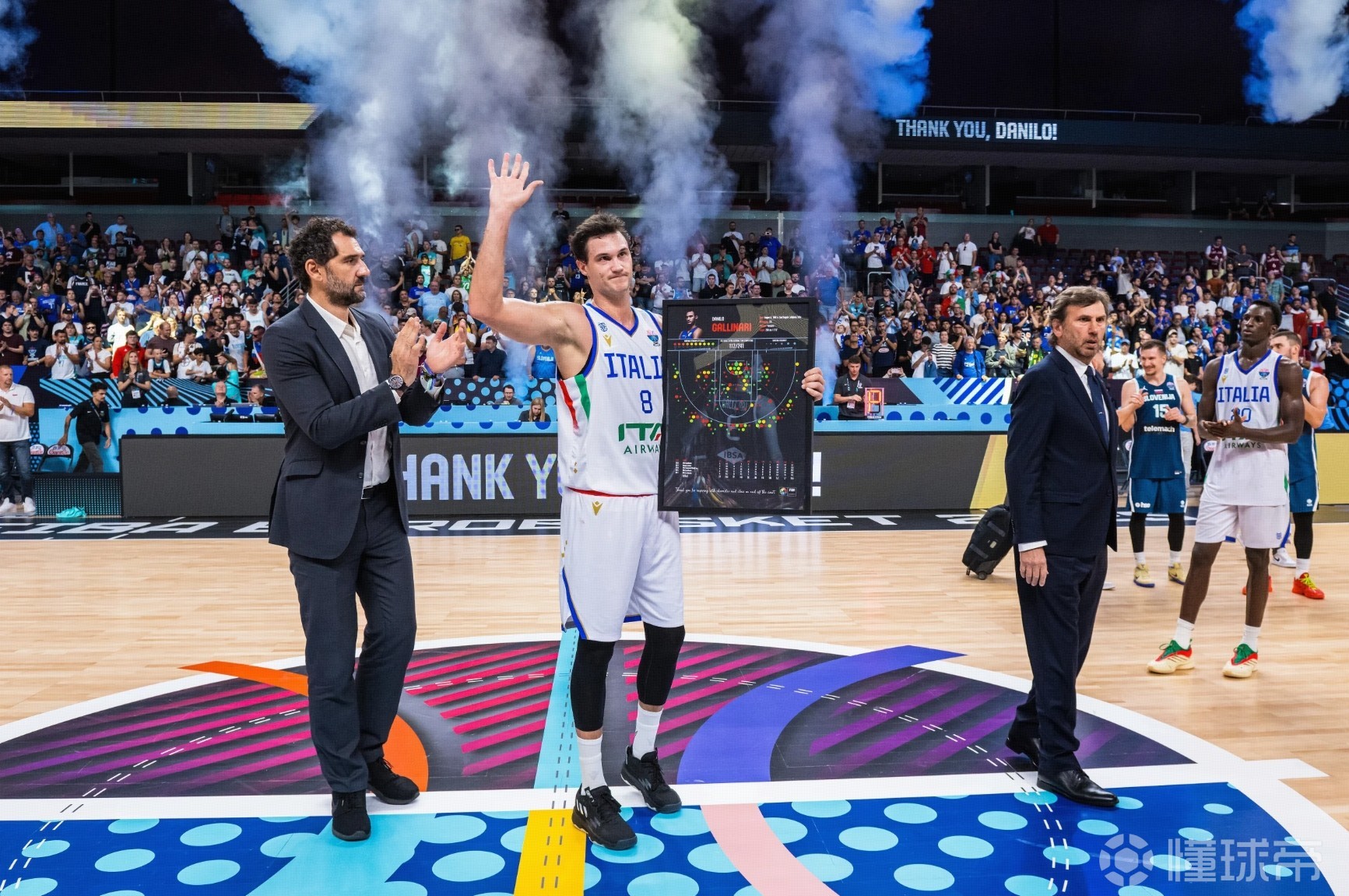 关于湖人B队翻盘塞尔维亚男篮，加里纳利制霸全场的信息