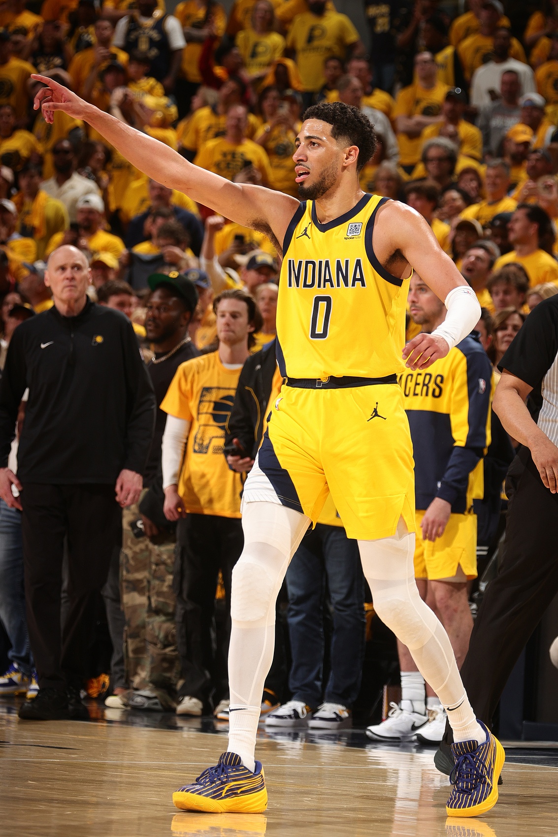 掘金翻盘步行者,克莱爆发神勇的简单介绍 掘金翻盘步行者,克莱爆发神勇的简单介绍