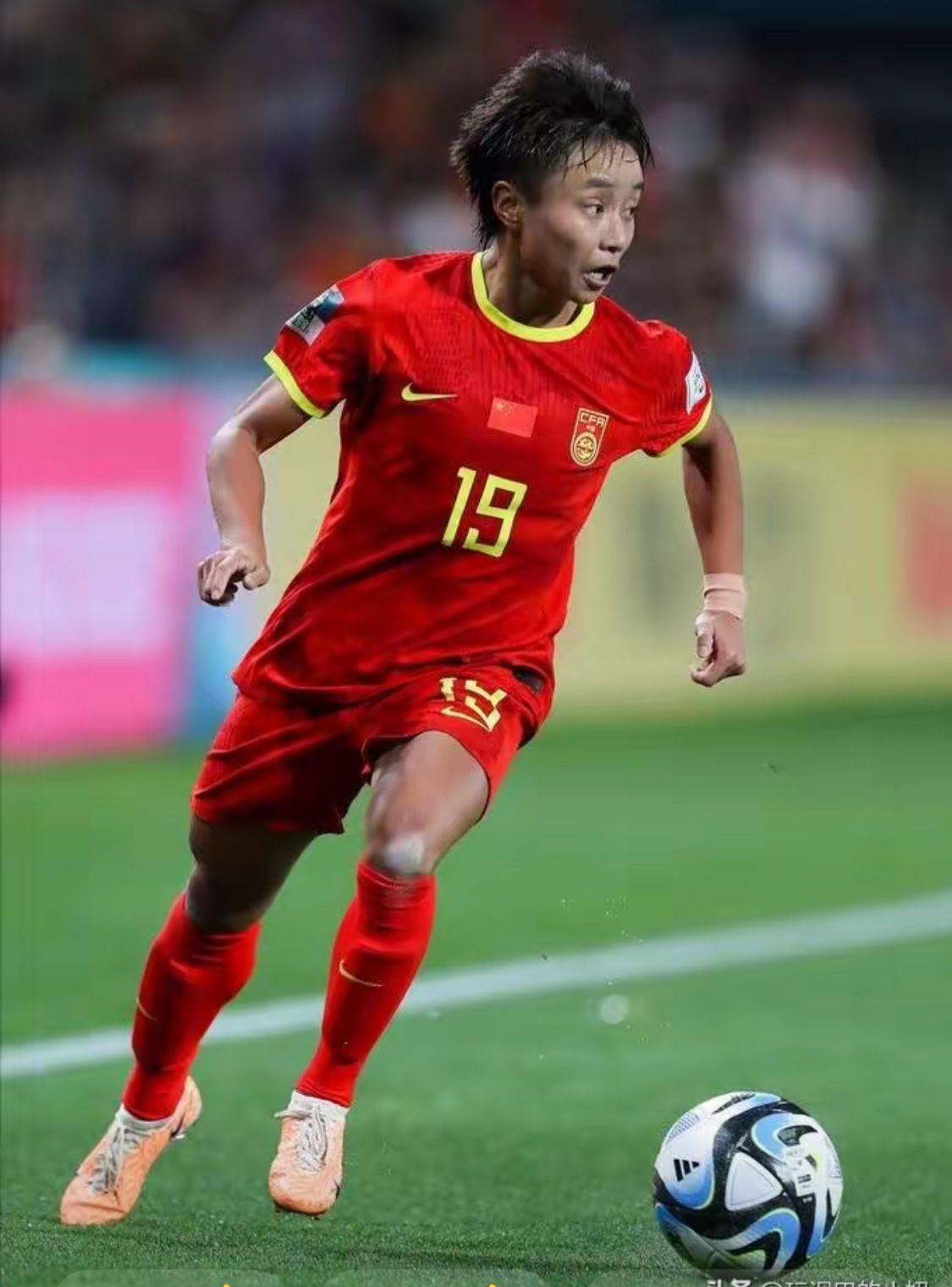 关于新一轮比赛在即,女足球队备战意气风发的信息 关于新一轮比赛在即,女足球队备战意气风发的信息