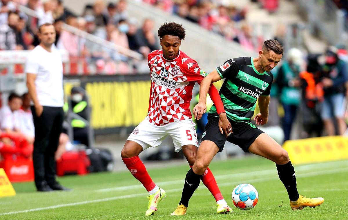 美因茨客场大胜,喜迎关键胜利的简单介绍 美因茨客场大胜,喜迎关键胜利的简单介绍