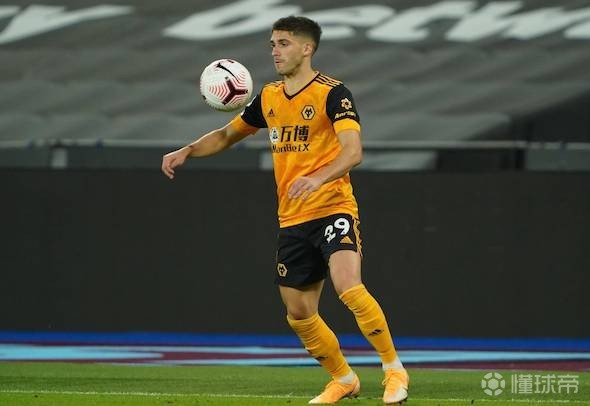 狼队后卫荣获巴西国家队征召,队友纷纷祝贺!的简单介绍 狼队后卫荣获巴西国家队征召,队友纷纷祝贺!的简单介绍