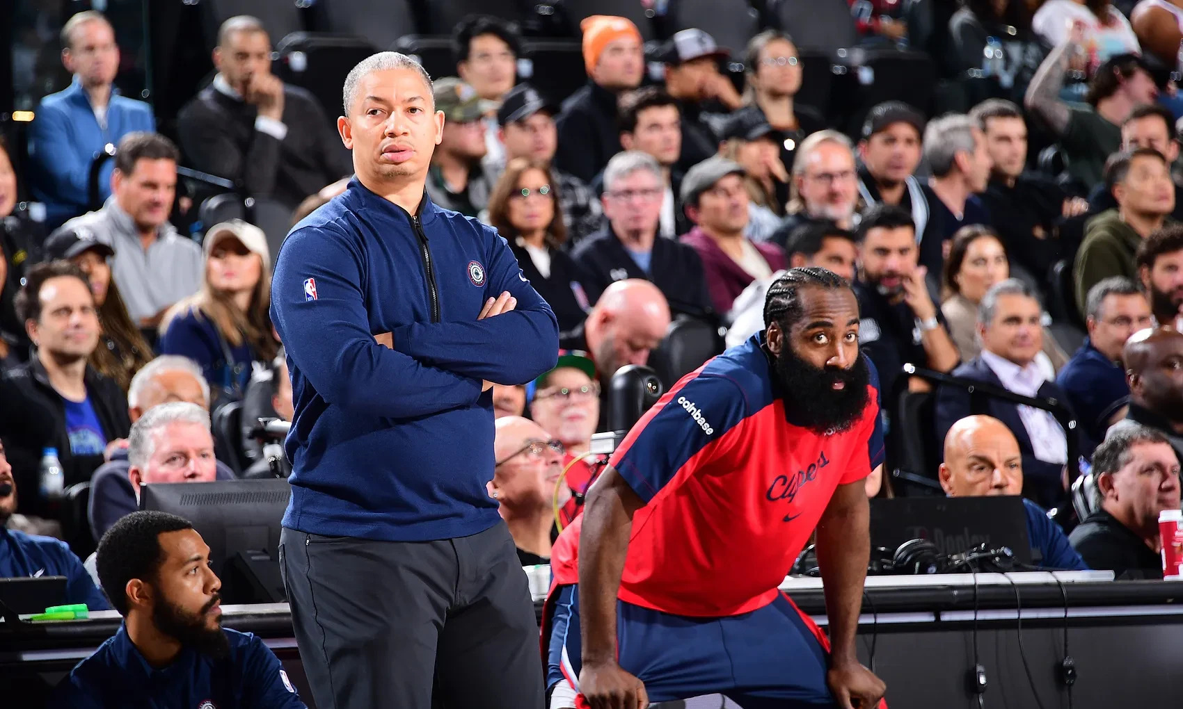 包含球员伤愈归队，或将带来球队整体实力提升，备战前景光明的词条