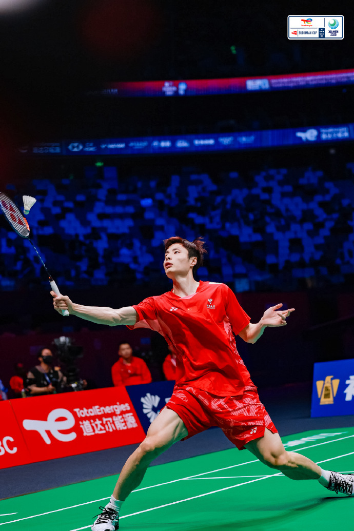 中国队完胜泰国队，石宇奇带队取胜