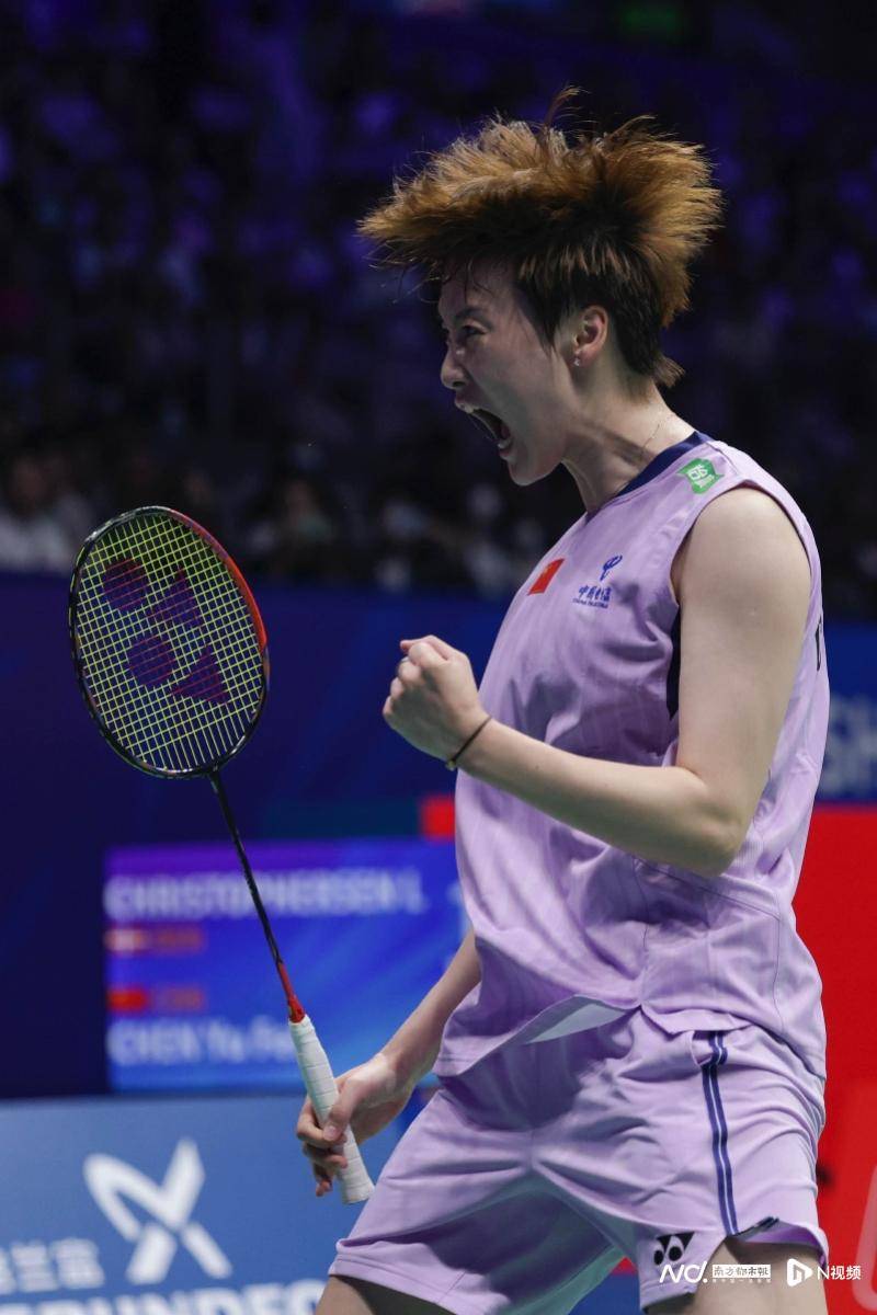 日本羽毛球队横扫泰国羽毛球队，马琳惊艳世界