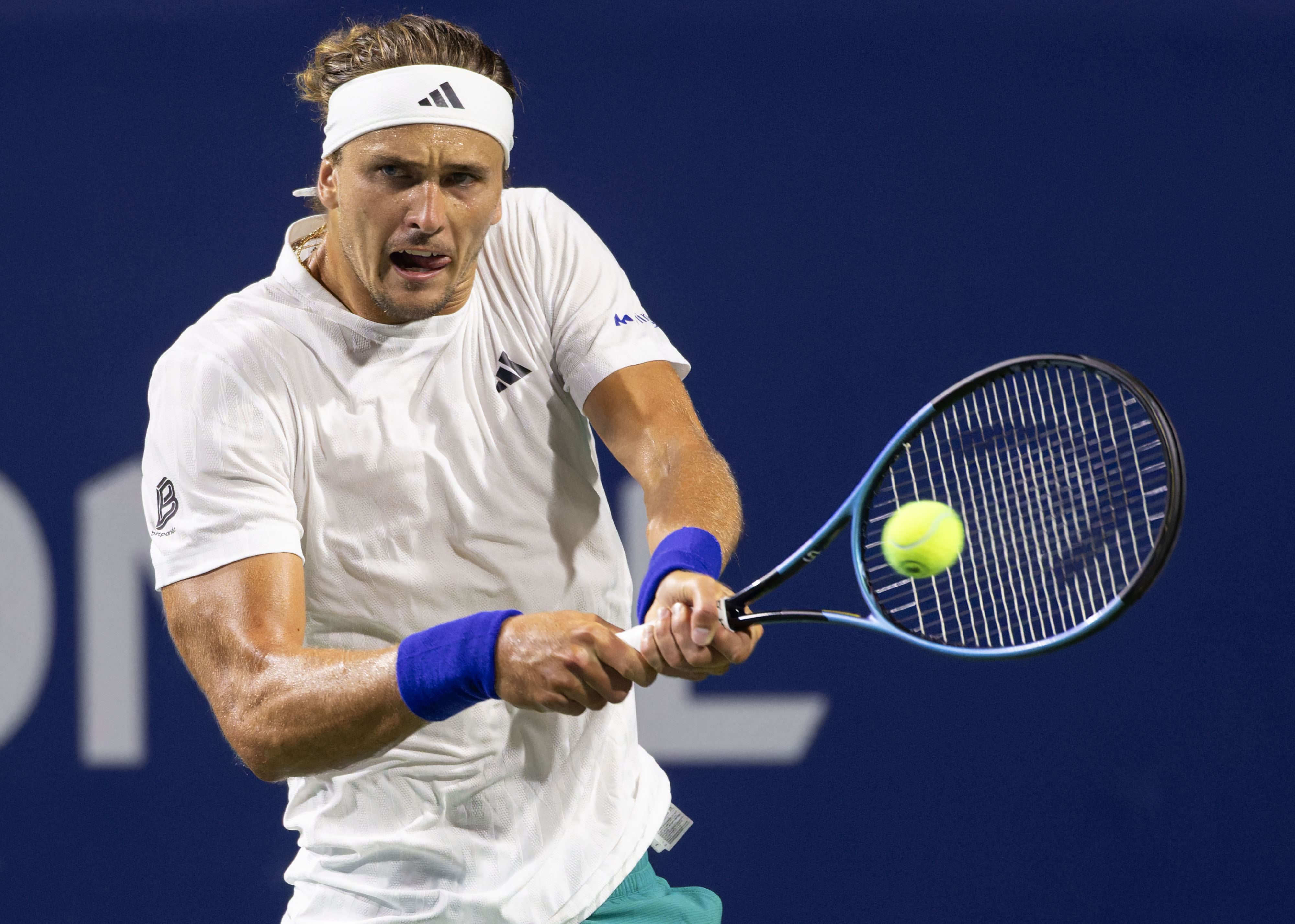 澳大利亚网球队险胜法国网球队，兹维列夫打破历史纪录的简单介绍