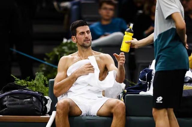 包含澳网横扫联合杯，德约科维奇高光表现的词条