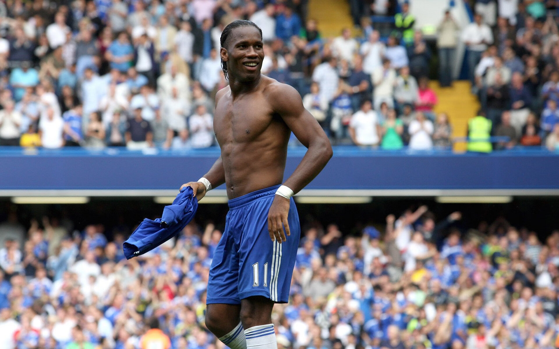 布克攻防两端统治,独行侠斩落勇士,一场定义赛季的胜利