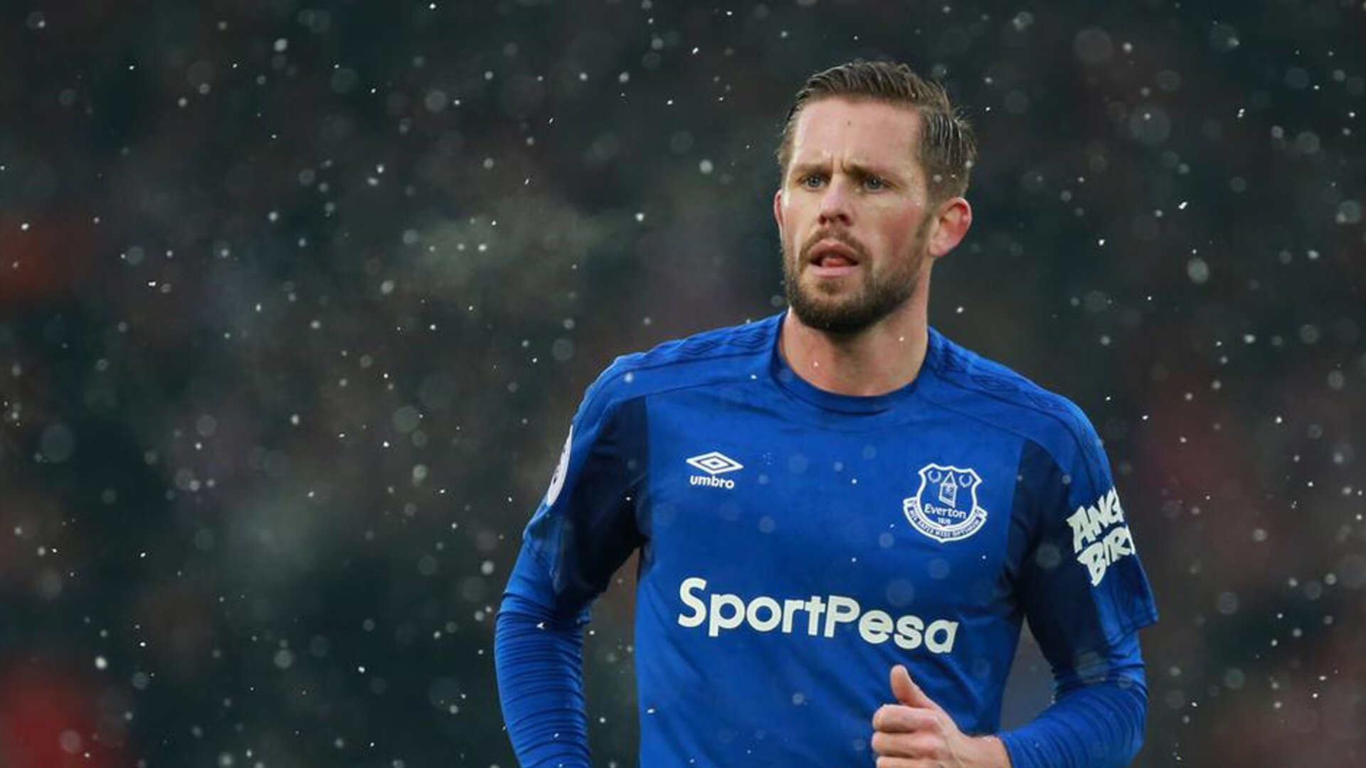 西甲国家德比之夜，武切维奇冠军级表现引爆诺坎普